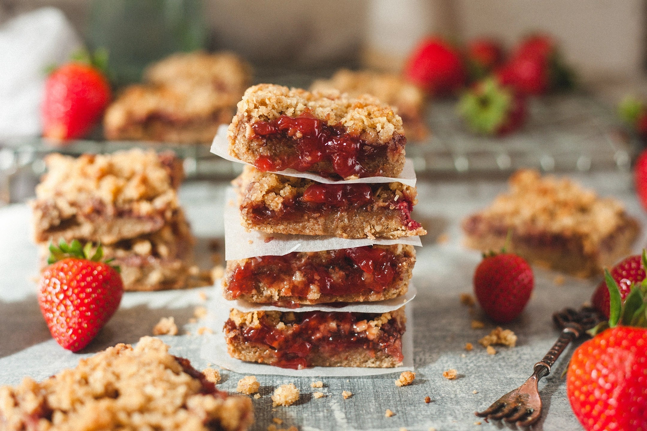 Rhubarb crumble squares