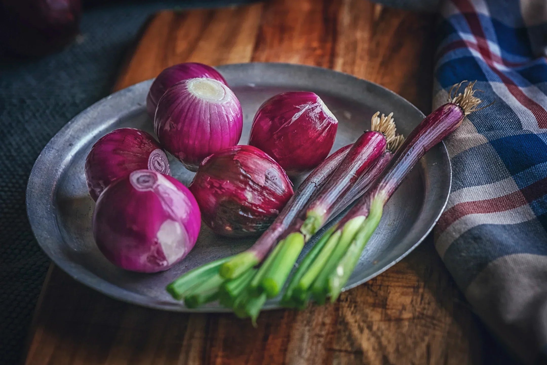 What are the health benefits of quercetin?