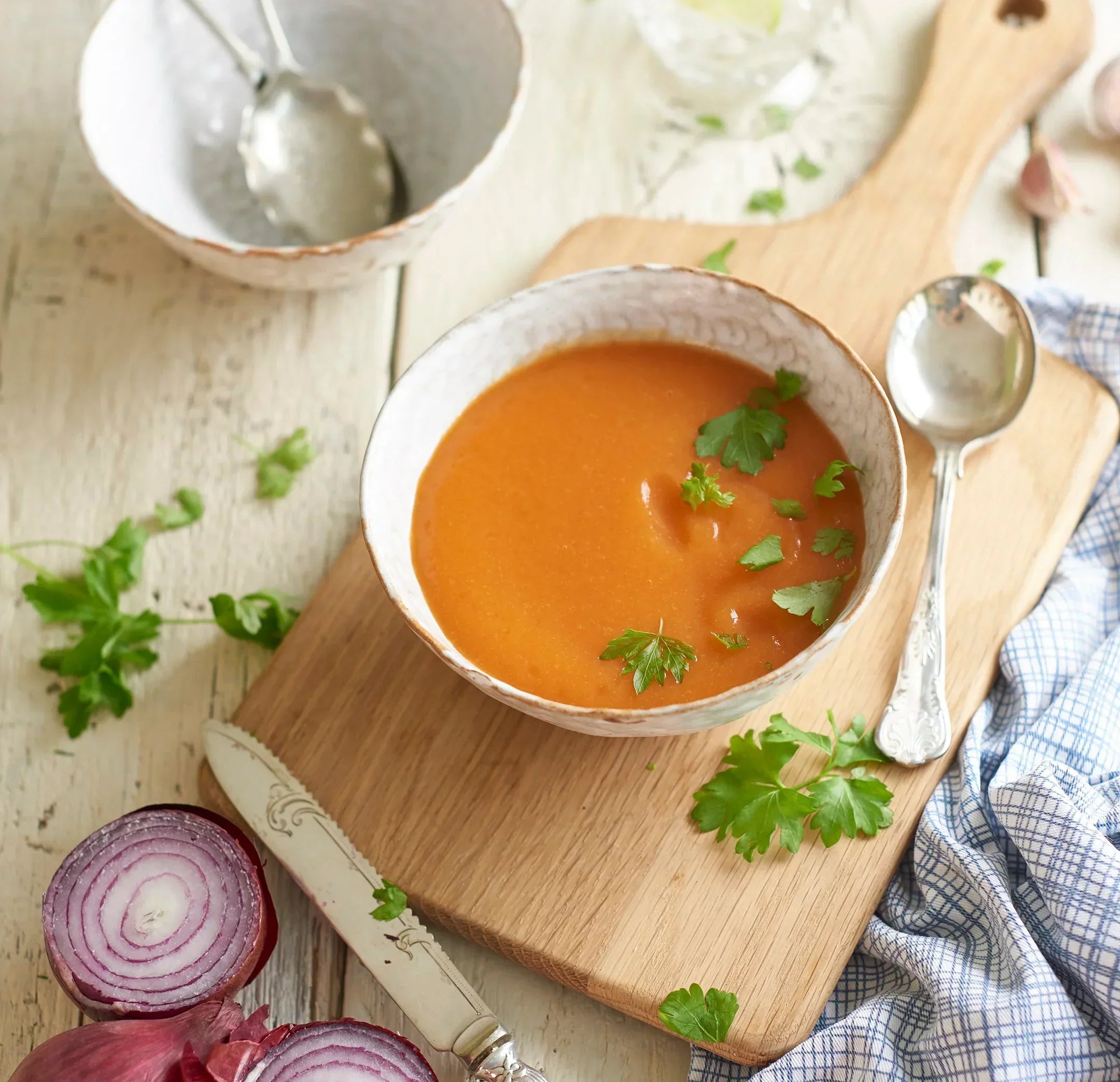 Roast carrot and garlic soup