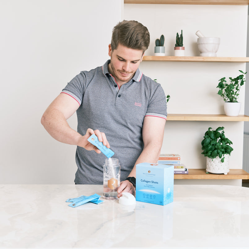 Russ-Collagen-Shots-sachet-into-bottle