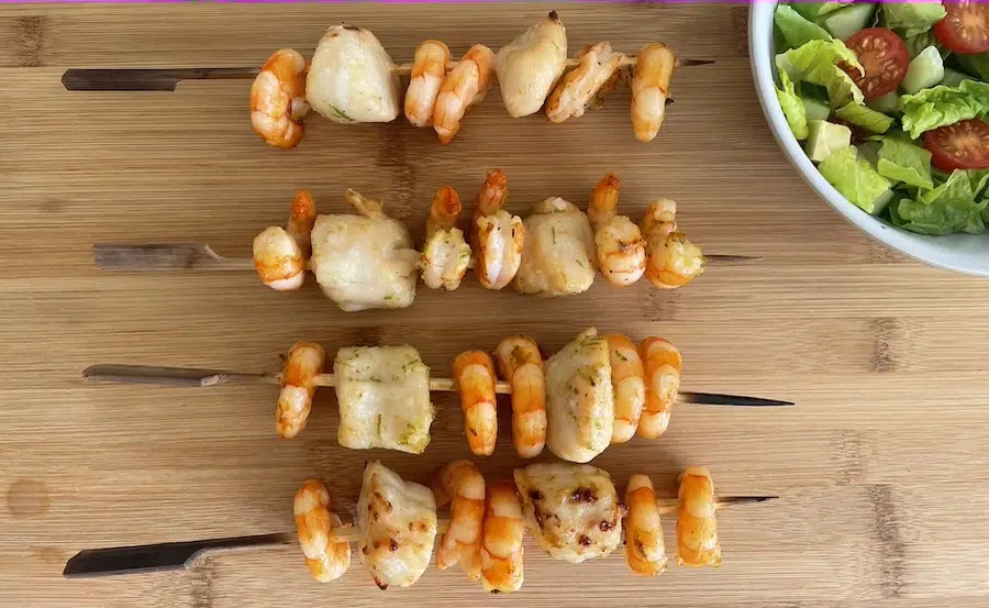 Shrimp and scallop outlet skewers